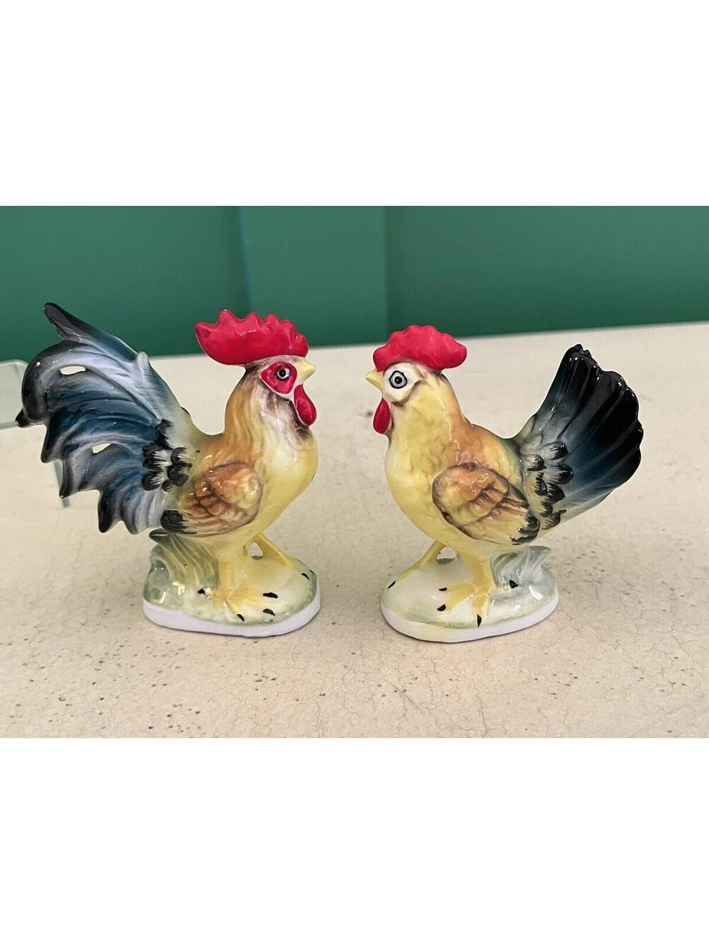 Large Vintage Colorful Rooster/Hen Salt Pepper Shakers